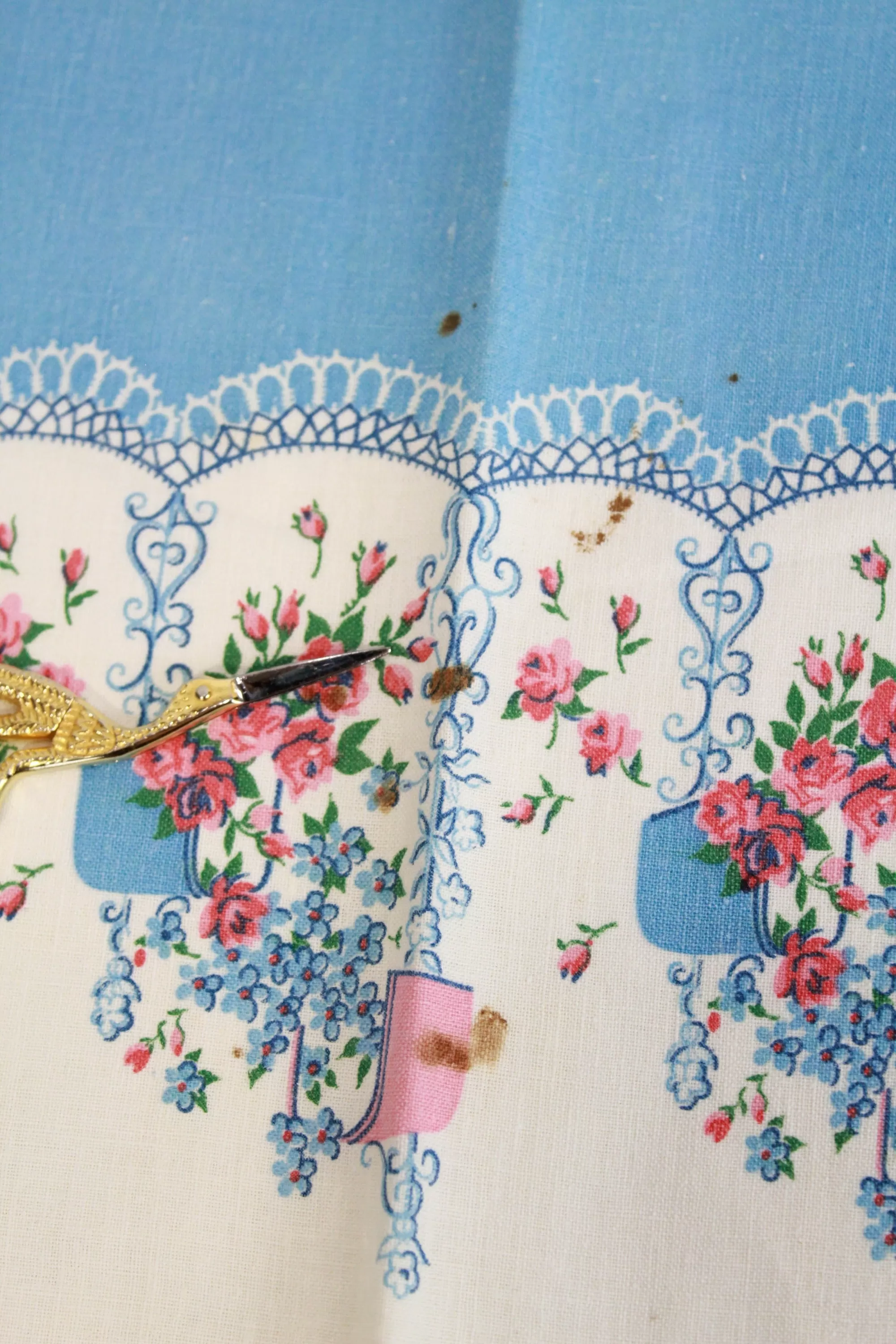 1940s Border Print Feedsack, Blue and Pink Flowers, Cotton Sewing Fabric