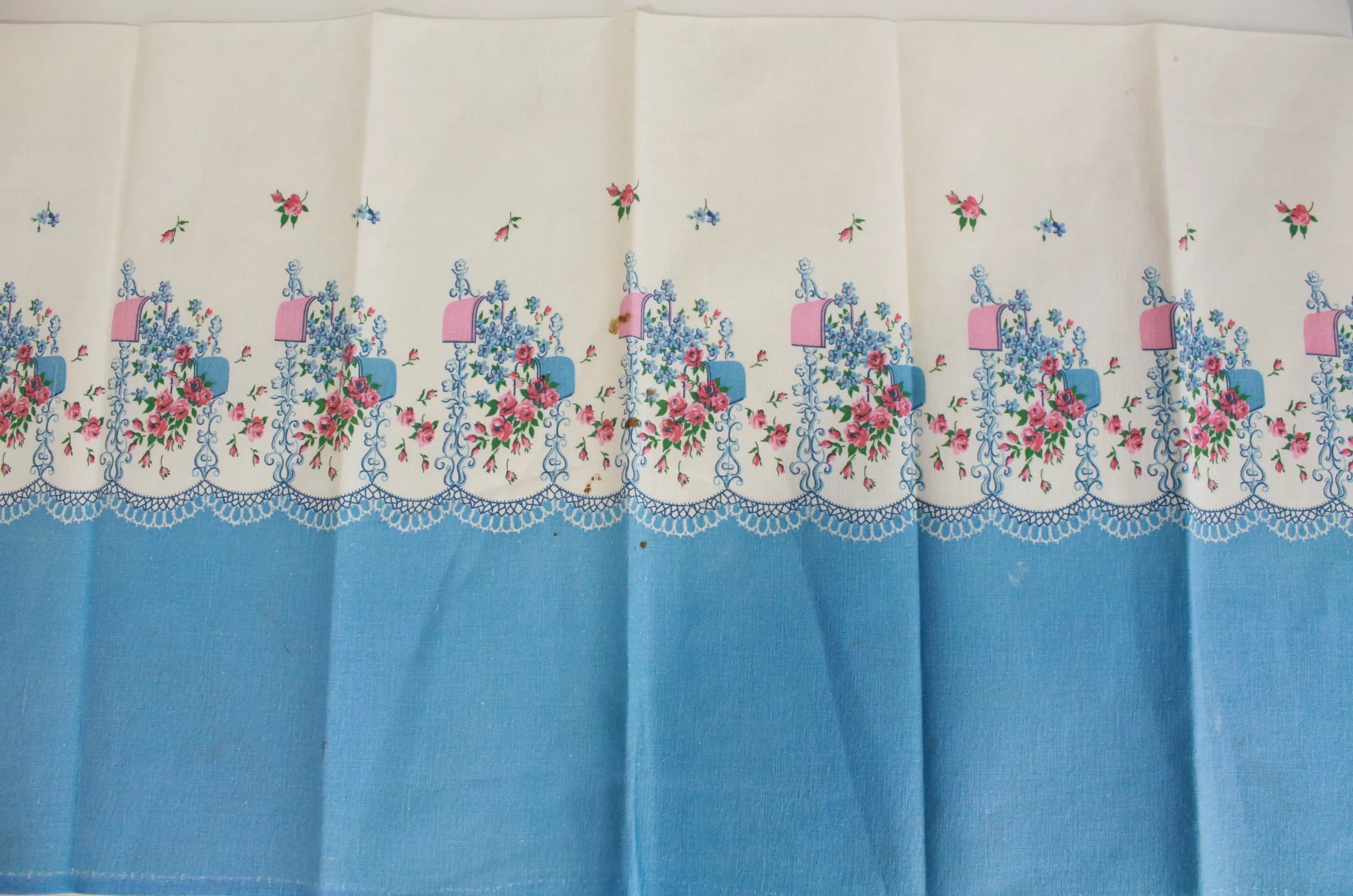 1940s Border Print Feedsack, Blue and Pink Flowers, Cotton Sewing Fabric