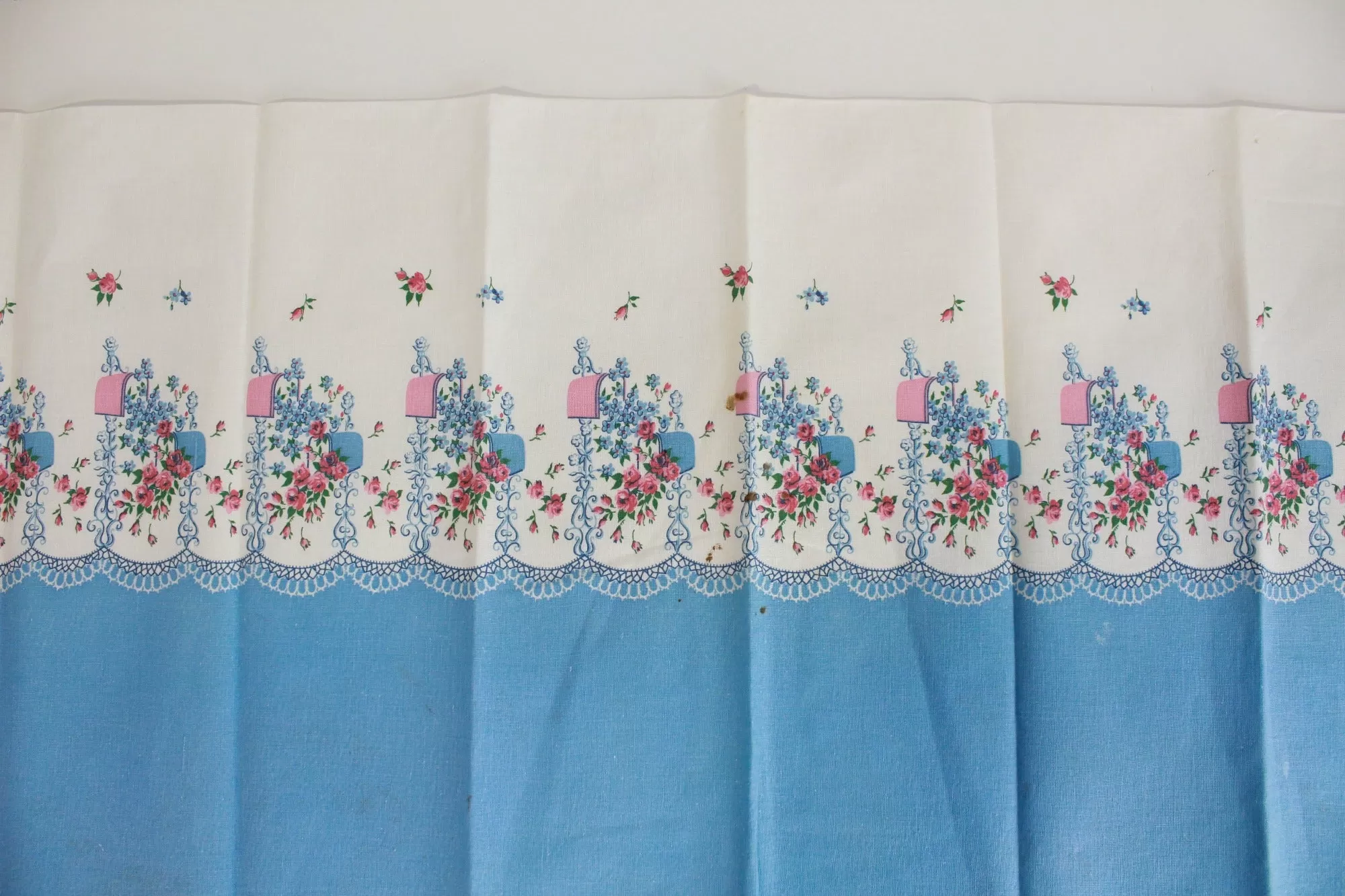 1940s Border Print Feedsack, Blue and Pink Flowers, Cotton Sewing Fabric