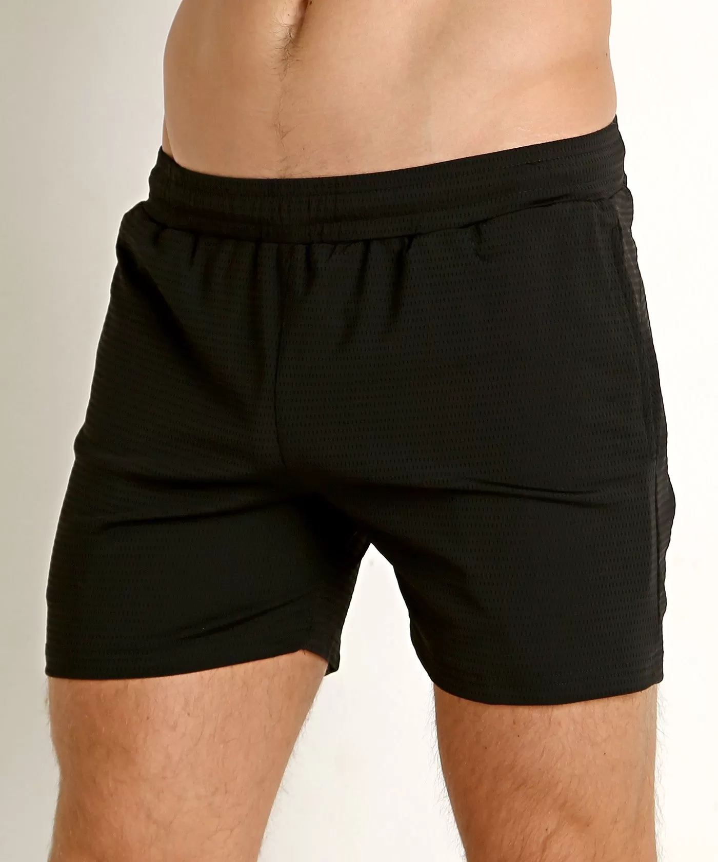 6 Inseam Mesh Performance Short (Black)