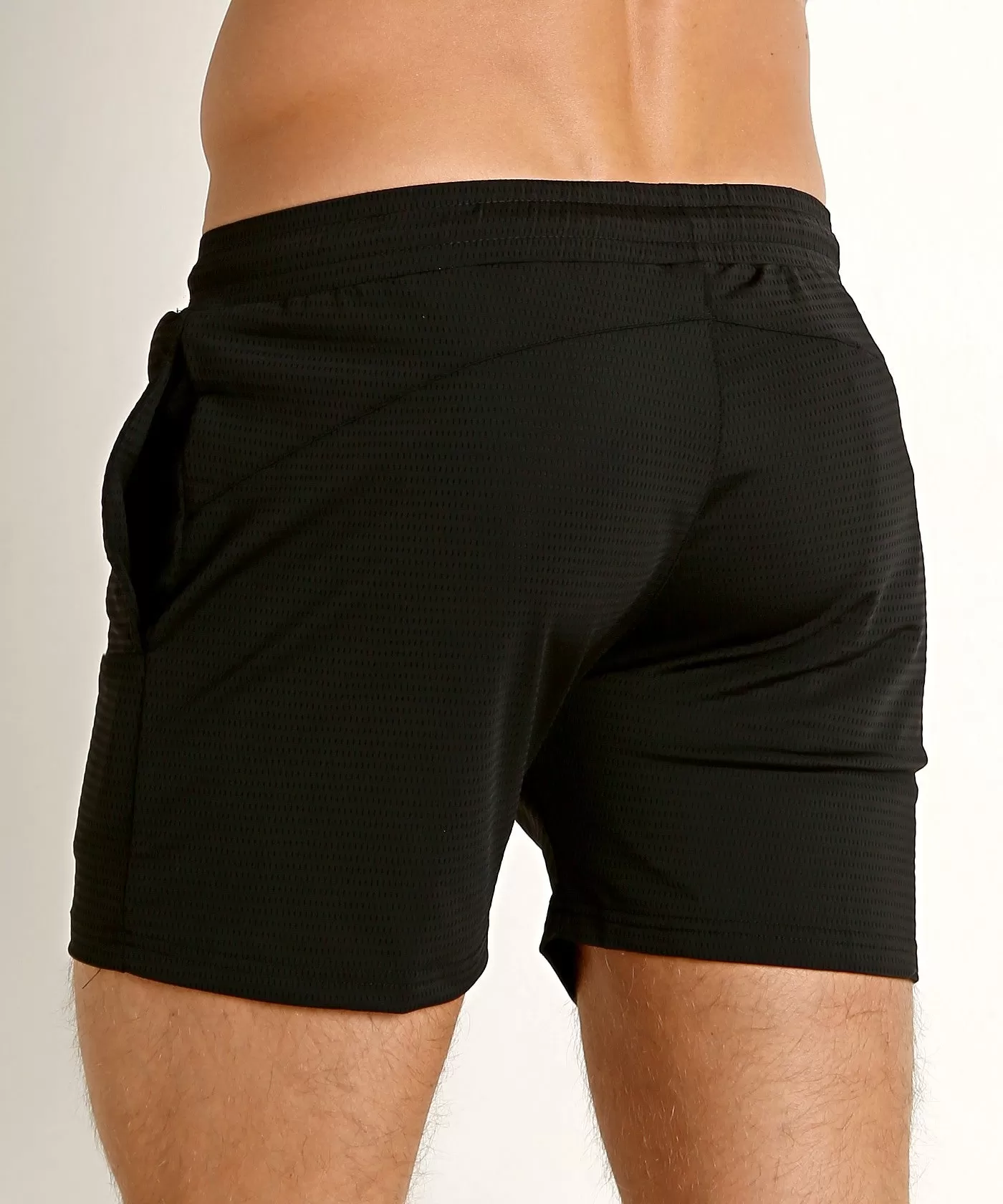 6 Inseam Mesh Performance Short (Black)