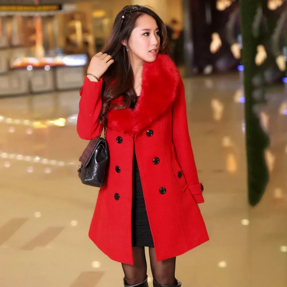 DOUBLE-BREASTED WOOL COAT WITH FUR COLLAR