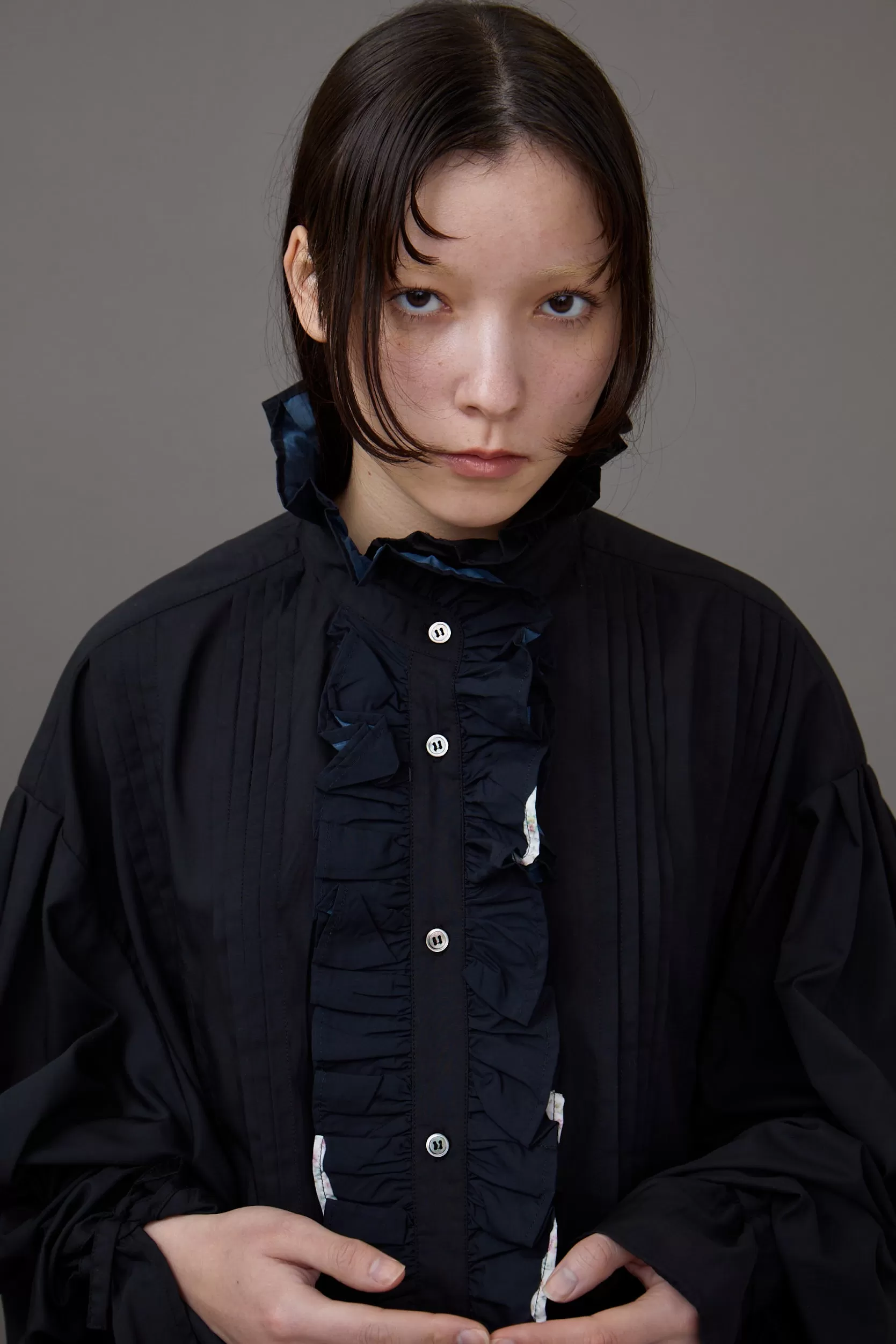 Little Flower Frill Blouse / Black