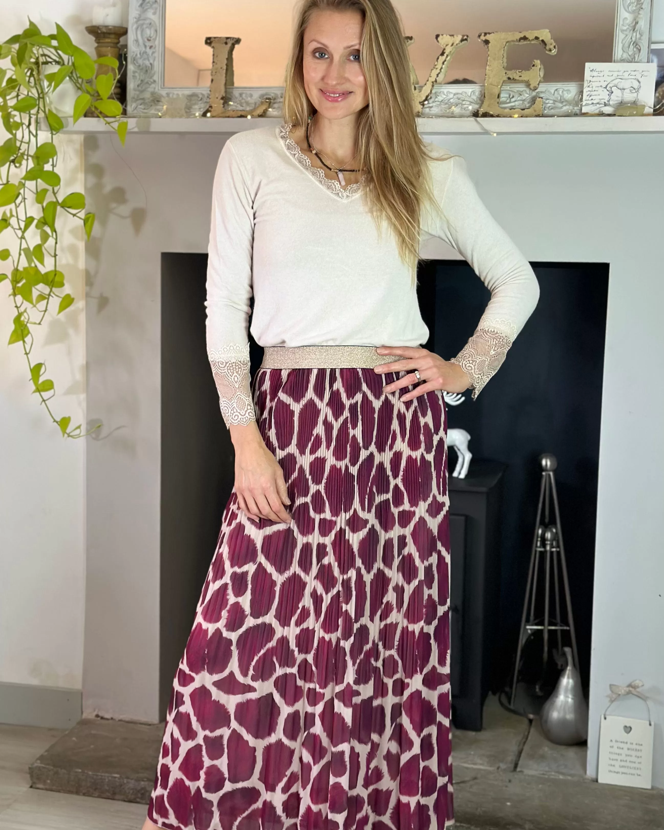 Long Pleated Abstract Print Skirt - Magenta