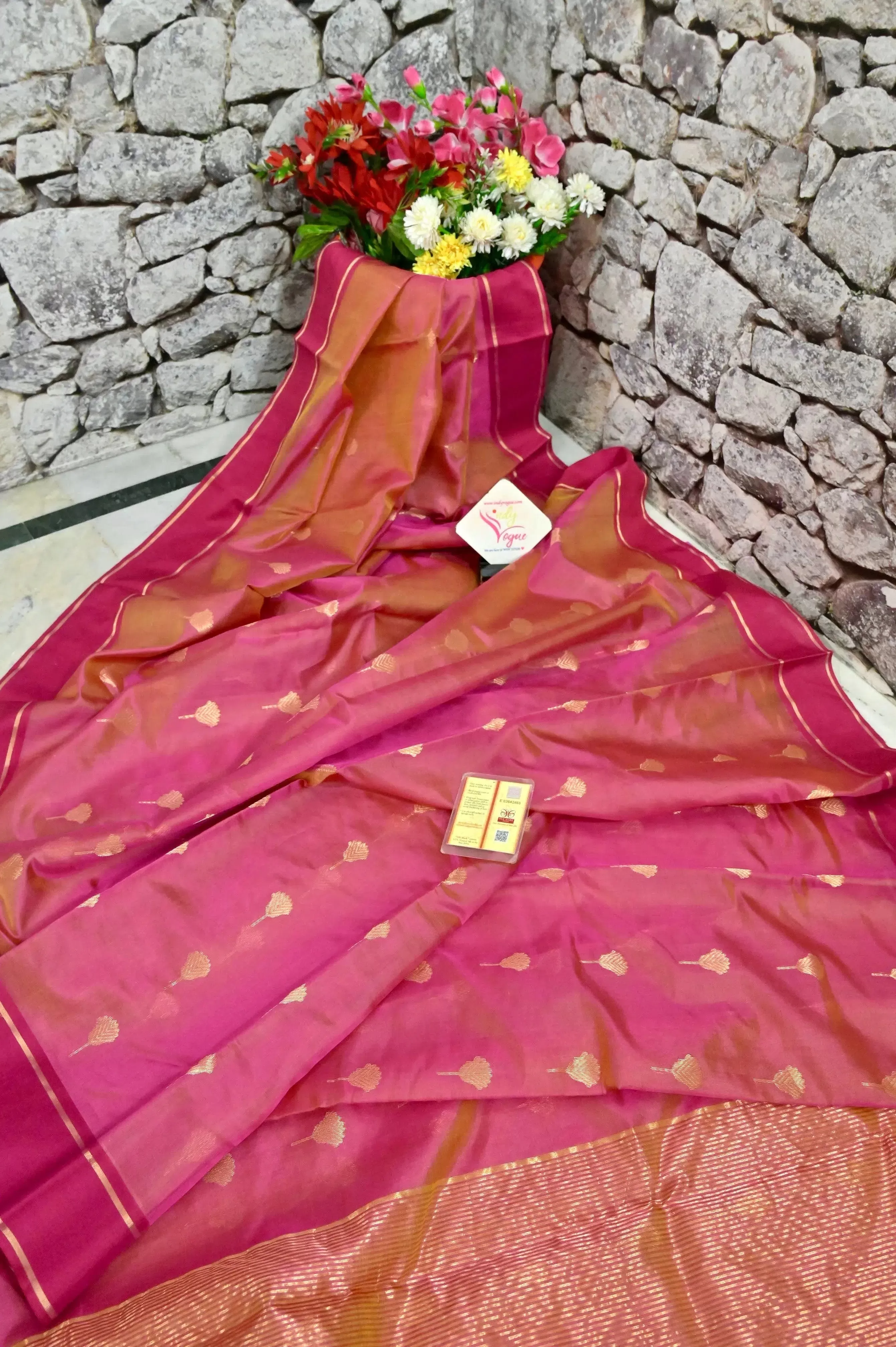 Magenta and Golden Pure Dual Tone Tissue Chanderi Banarasi Saree