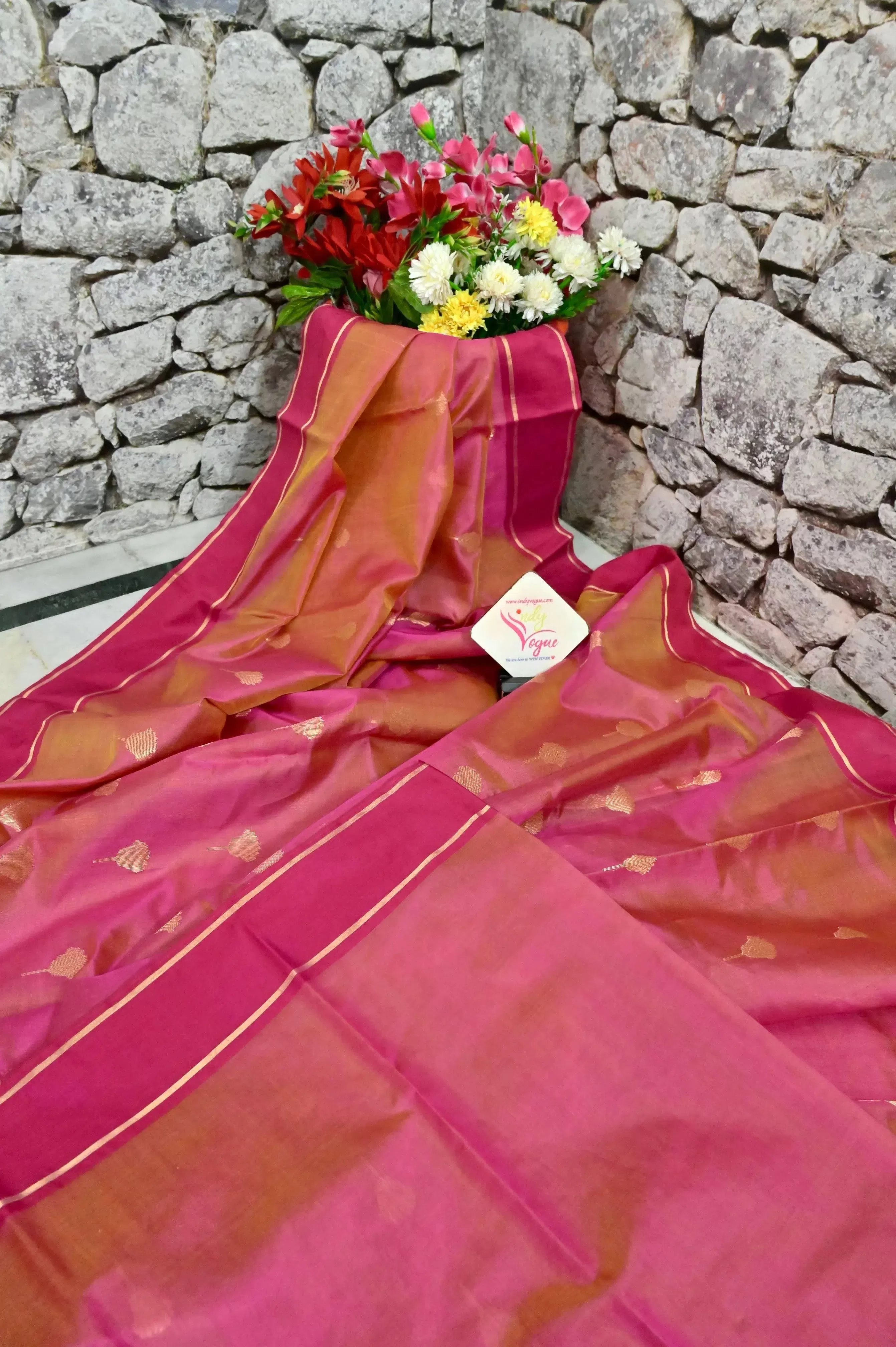 Magenta and Golden Pure Dual Tone Tissue Chanderi Banarasi Saree