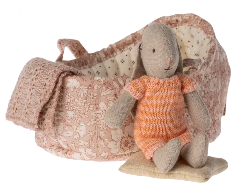 Maileg :: Bunny in Cot, Micro