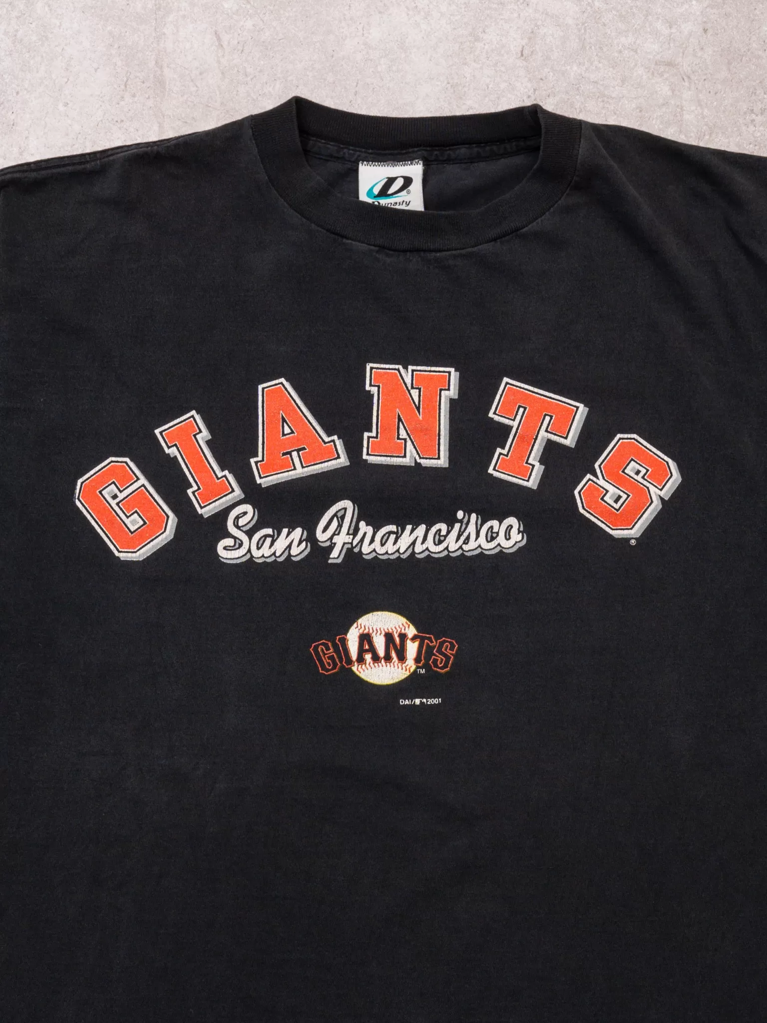 Vintage '01 Black San Francisco Giants Tee (L)