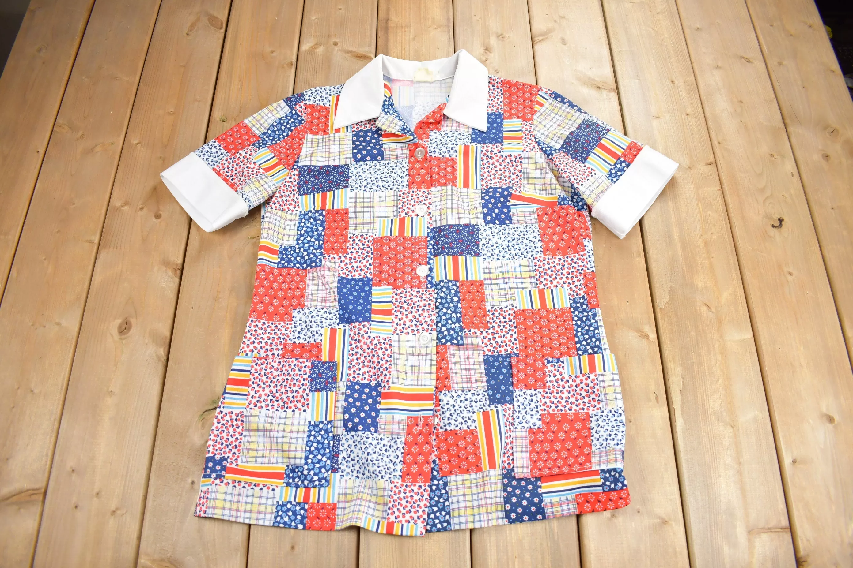 Vintage 1960s Patchwork Button Up Short Sleeve Polyester Shirt / True Vintage / Dagger Collar / Retro Menswear / 1960s Fashion / Disco